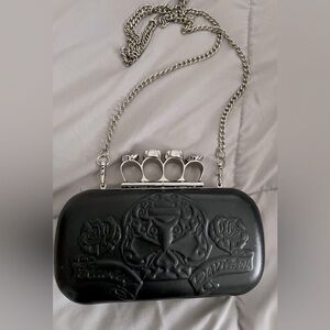 NWOT Harley Davidson Sugar Skull Knuckle Duster Leather Purse.